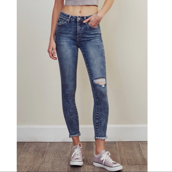 New✨LIZ • High Rise Ankle Skinny Jeans - Picture 5 of 16